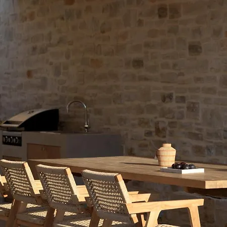 Βίλα Jasmine Villa, With Curated Design, By Thinkvilla Πέραμα